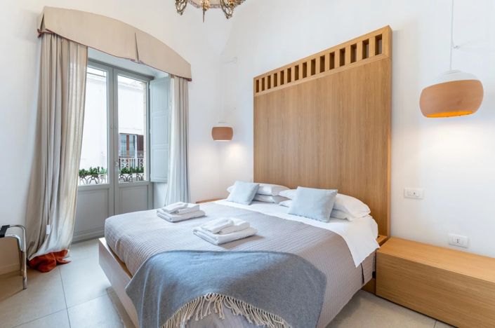 Image No.14-3 Bed House for sale