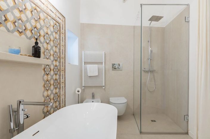 Image No.18-3 Bed House for sale