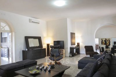 6295588d9996e75aff7bdb2efc604616ce8a15b477130