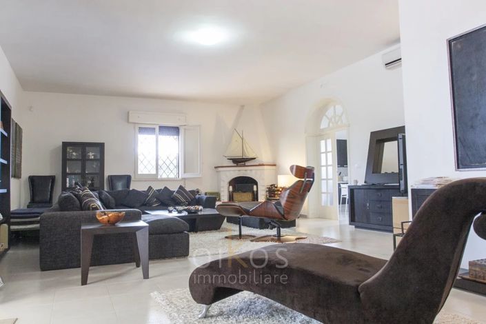 Image No.11-4 Bed Villa for sale