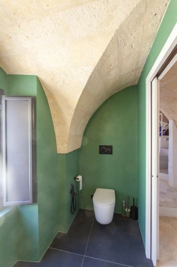 Image No.22-3 Bed Apartment for sale