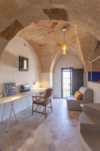 Image No.23-3 Bed Apartment for sale