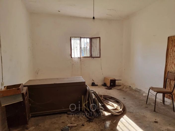 Image No.8-1 Bed House for sale