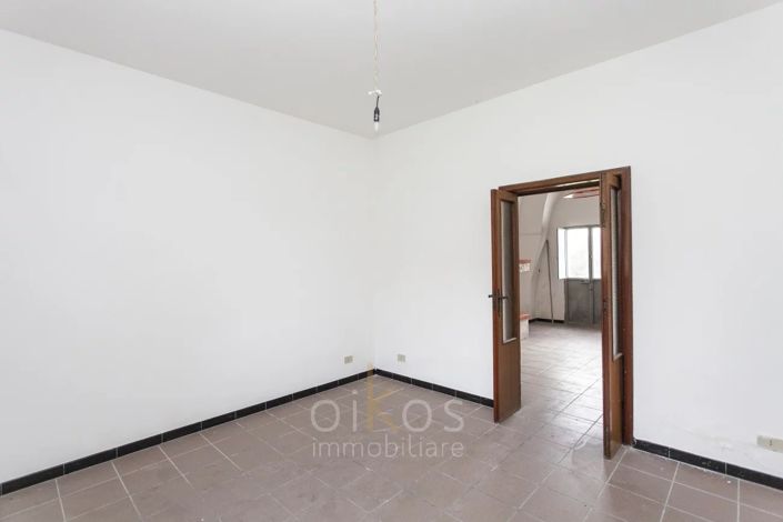 Image No.12-2 Bed Villa for sale