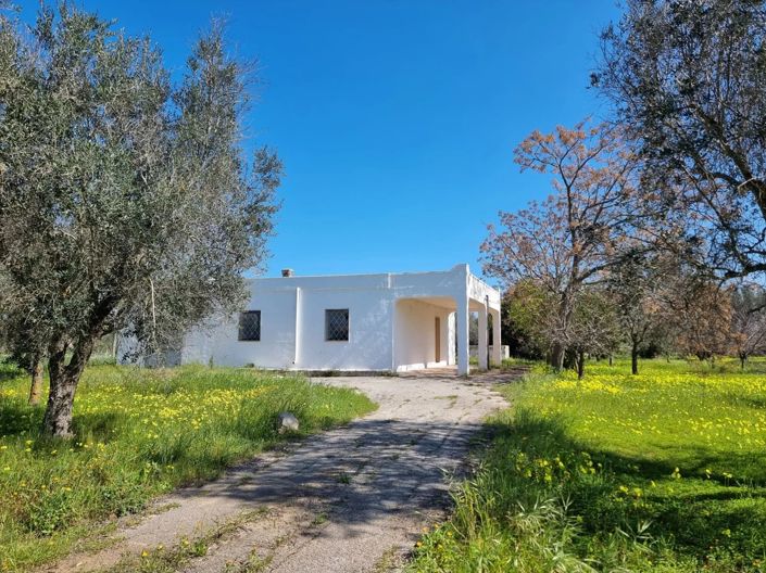 Image No.17-2 Bed Villa for sale