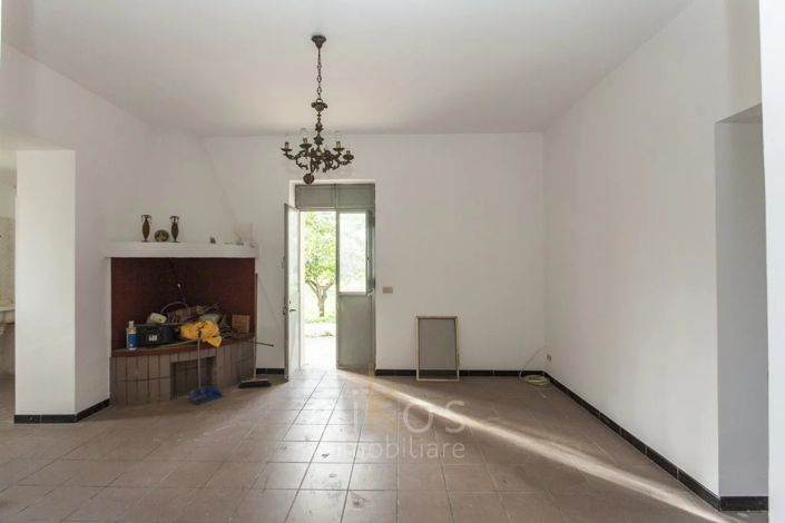 Image No.7-2 Bed Villa for sale