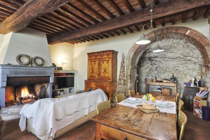 Image No.3-4 Bed House for sale