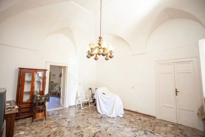 Image No.20-2 Bed House for sale