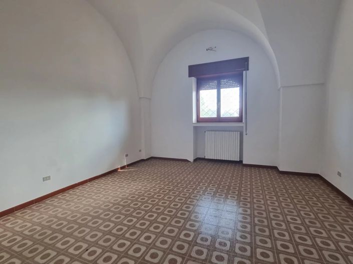 Image No.10-2 Bed Villa for sale