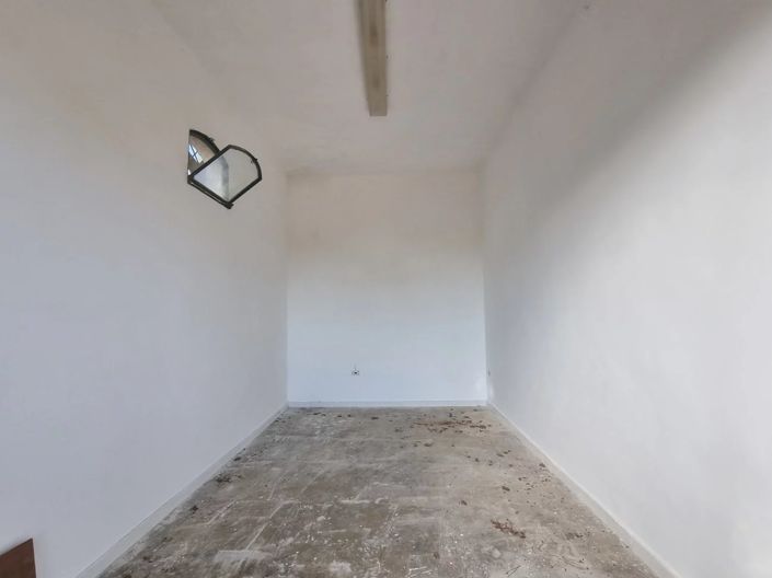 Image No.23-2 Bed Villa for sale