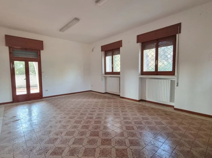 Image No.3-2 Bed Villa for sale