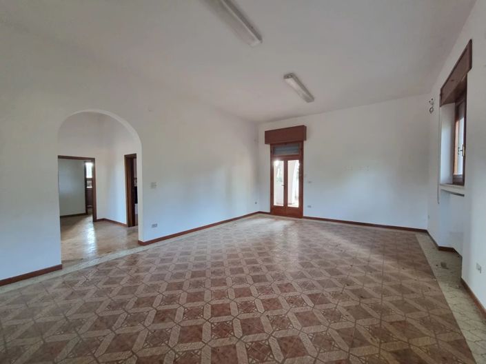 Image No.8-2 Bed Villa for sale