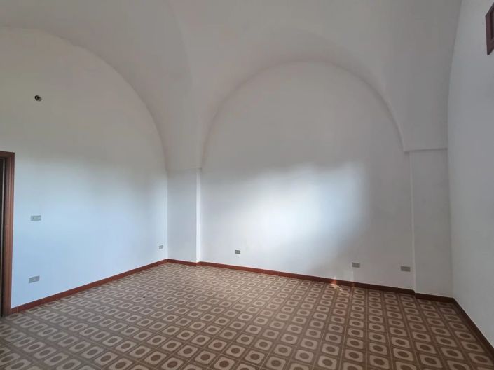 Image No.9-2 Bed Villa for sale