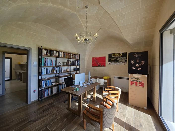 Image No.22-7 Bed Villa for sale