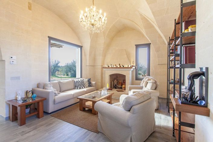 Image No.4-7 Bed Villa for sale