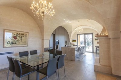 d60d1025b370a5367cf2863a9c4b5846d51b886abd160