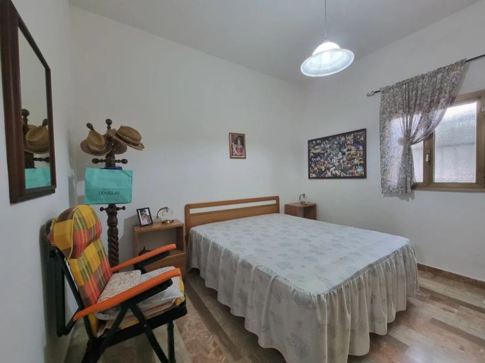 Image No.7-2 Bed House for sale