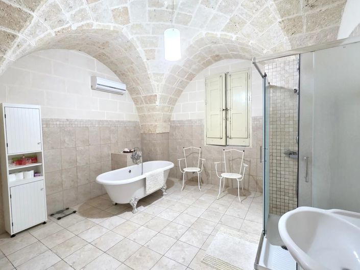 Image No.19-4 Bed Villa for sale