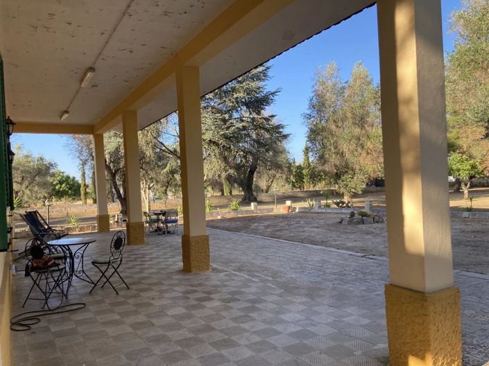 Image No.2-4 Bed Villa for sale