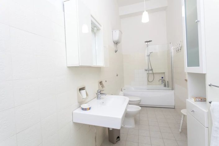 Image No.12-3 Bed Villa for sale