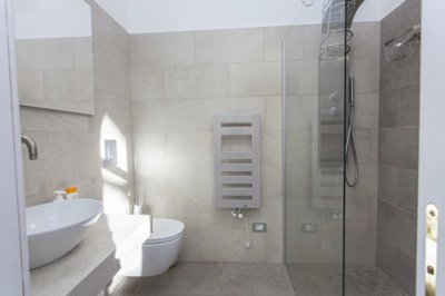 8976a81145daf9a98f66faf98b55e1c149e6de092a160