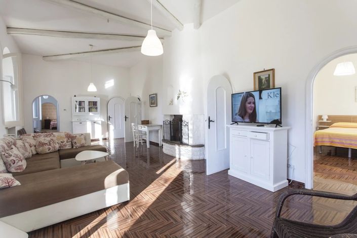 Image No.2-3 Bed Villa for sale