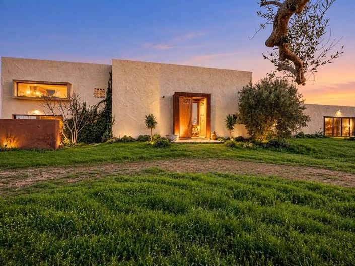 Image No.26-4 Bed Villa for sale