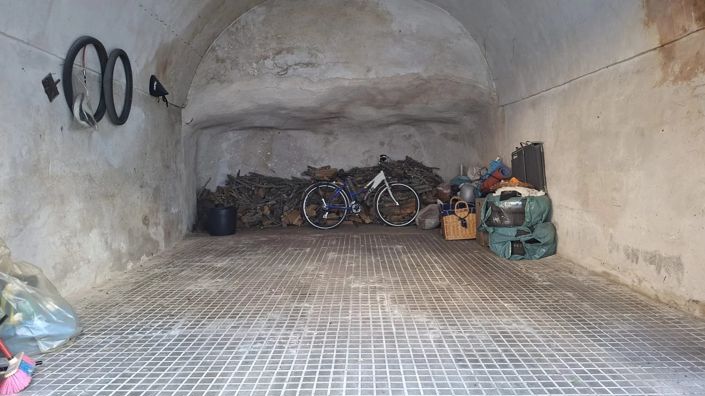 Image No.25-4 Bed House for sale