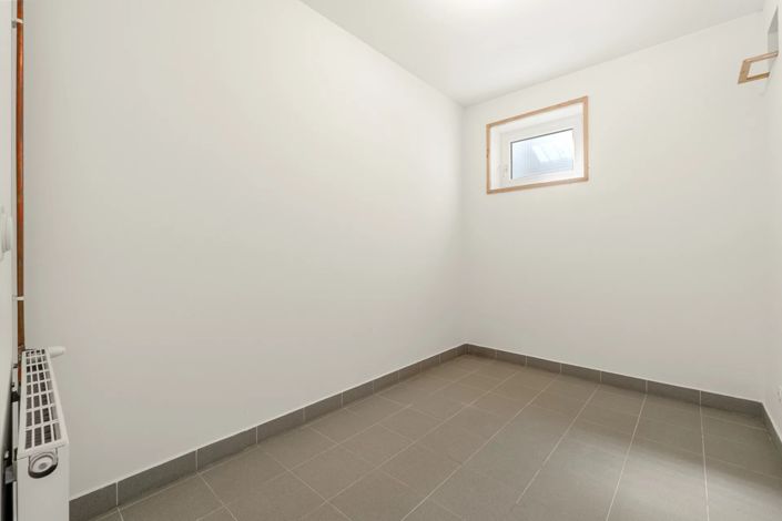 Image No.12-3 Bed Villa for sale