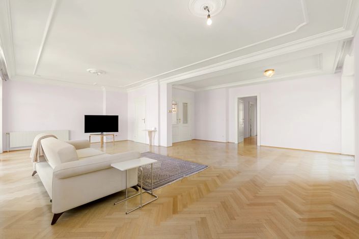 Image No.19-3 Bed Villa for sale