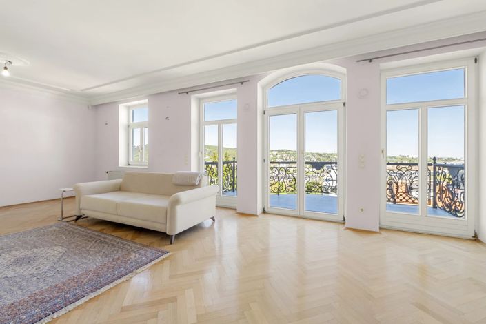 Image No.2-3 Bed Villa for sale