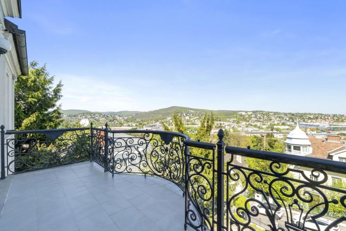 Image No.27-3 Bed Villa for sale