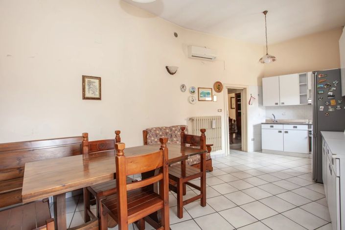 Image No.18-2 Bed Apartment for sale