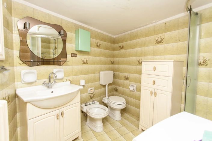 Image No.20-2 Bed Apartment for sale