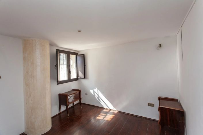 Image No.11-Appartement de 2 chambres à vendre à Oria