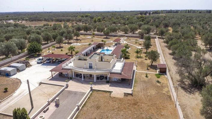 Image No.2-5 Bed Villa for sale