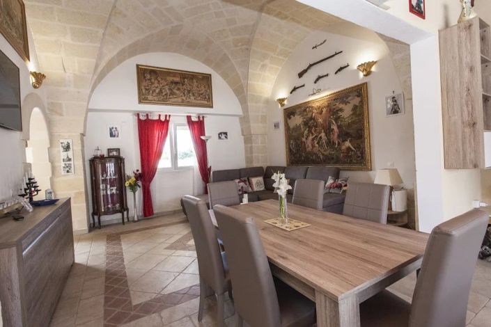 Image No.6-5 Bed Villa for sale