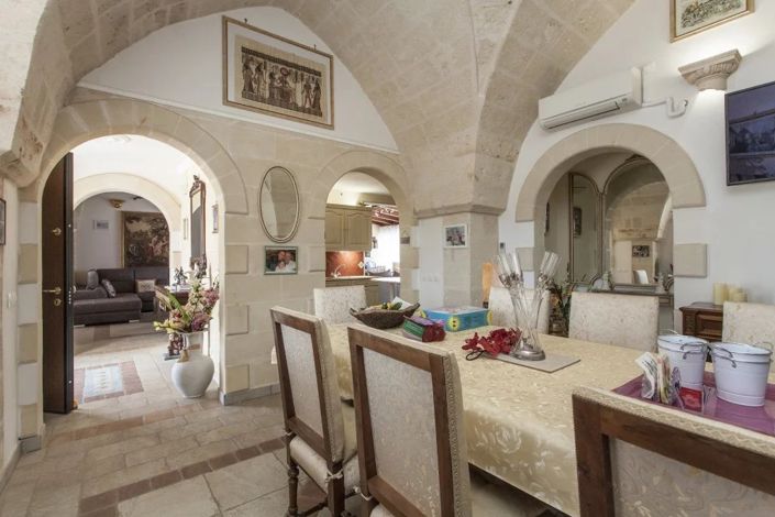 Image No.8-5 Bed Villa for sale