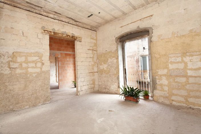 Image No.19-5 Bed House for sale