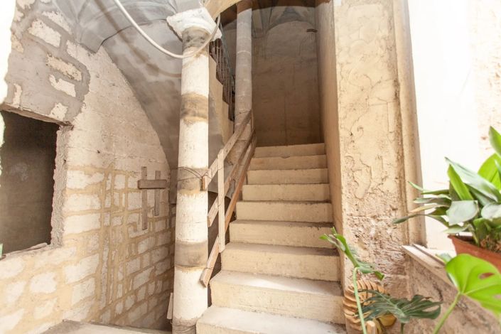 Image No.2-5 Bed House for sale