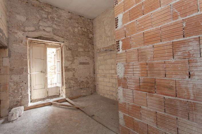 Image No.7-5 Bed House for sale