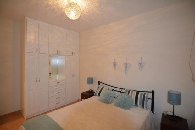 Image No.17-4 Bed Villa / Detached for sale