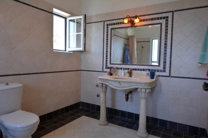 Image No.11-Maison de 4 chambres à vendre à Pera Melana