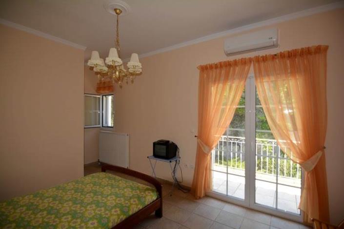 Image No.23-Maison de 4 chambres à vendre à Pera Melana