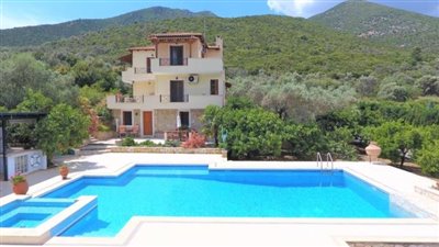 4 Bed House/Villa for sale