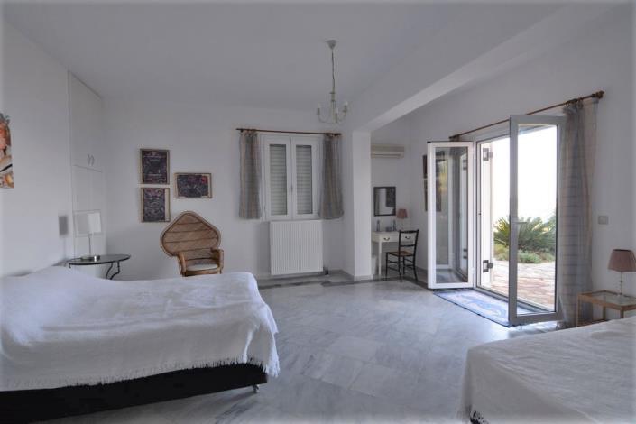 Image No.26-3 Bed House for sale