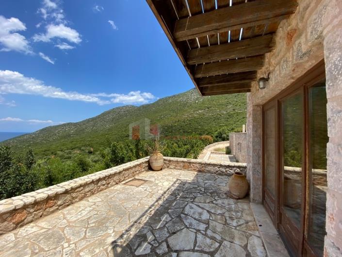 Image No.11-Maison / Villa de 4 chambres à vendre à Tyros