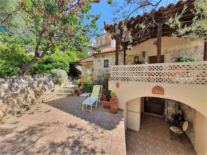 Image No.5-Maison / Villa de 2 chambres à vendre à Tyros