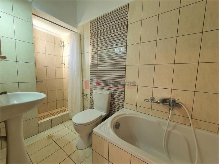 Image No.19-3 Bed House for sale