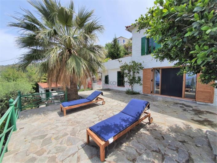 Image No.2-2 Bed House for sale